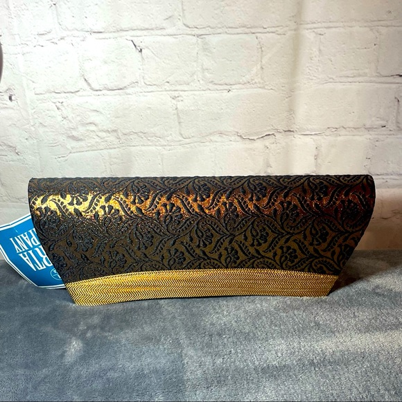 Kurta Company Clutch (India) - Picture 5 of 16